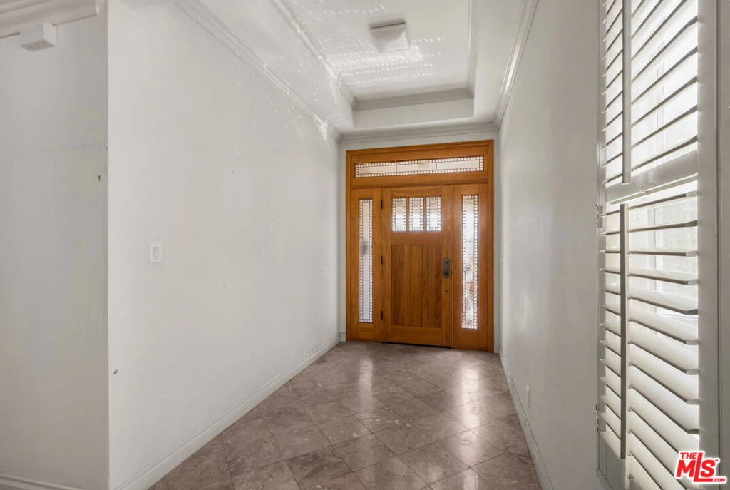 Interior 1
