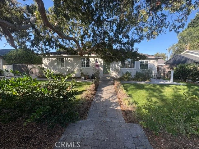 223 Lillian