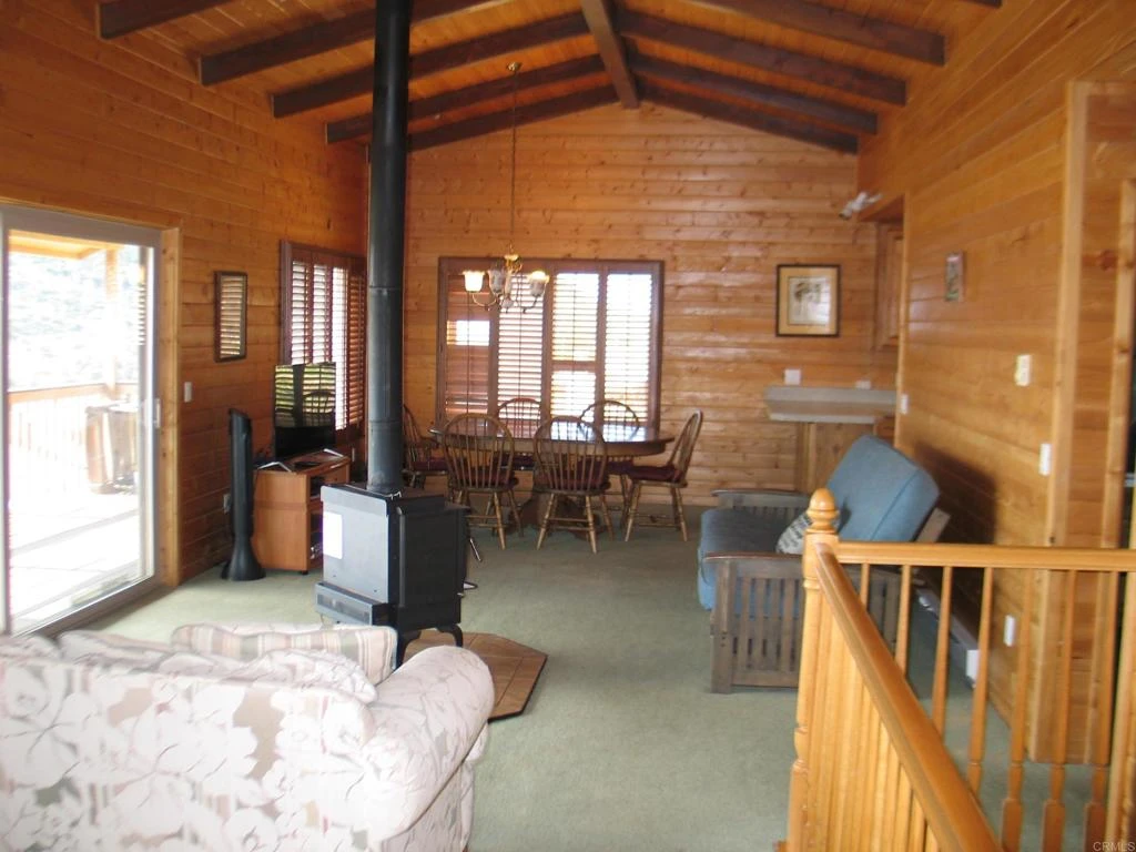 Interior 4