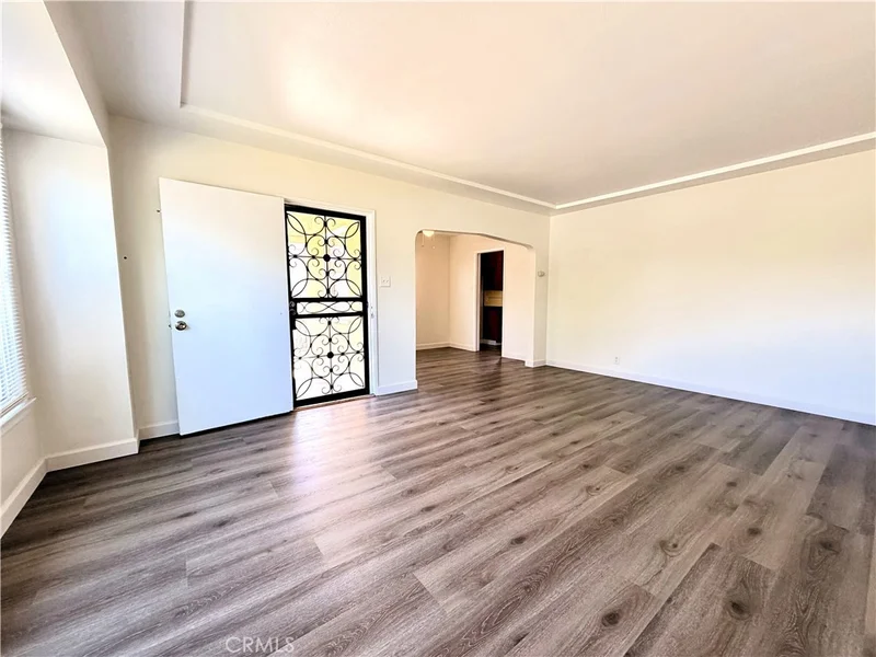 12911 Whitewood Avenue photo 2