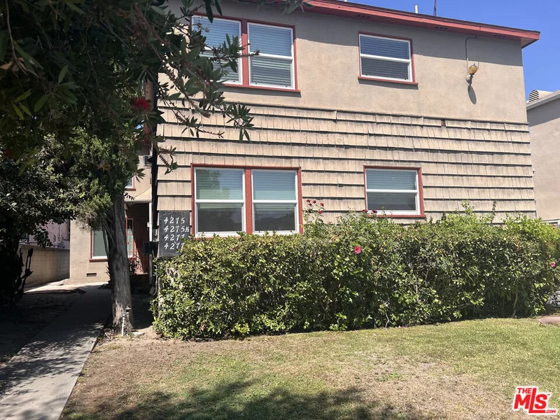 4277 Tujunga Avenue 4277.5