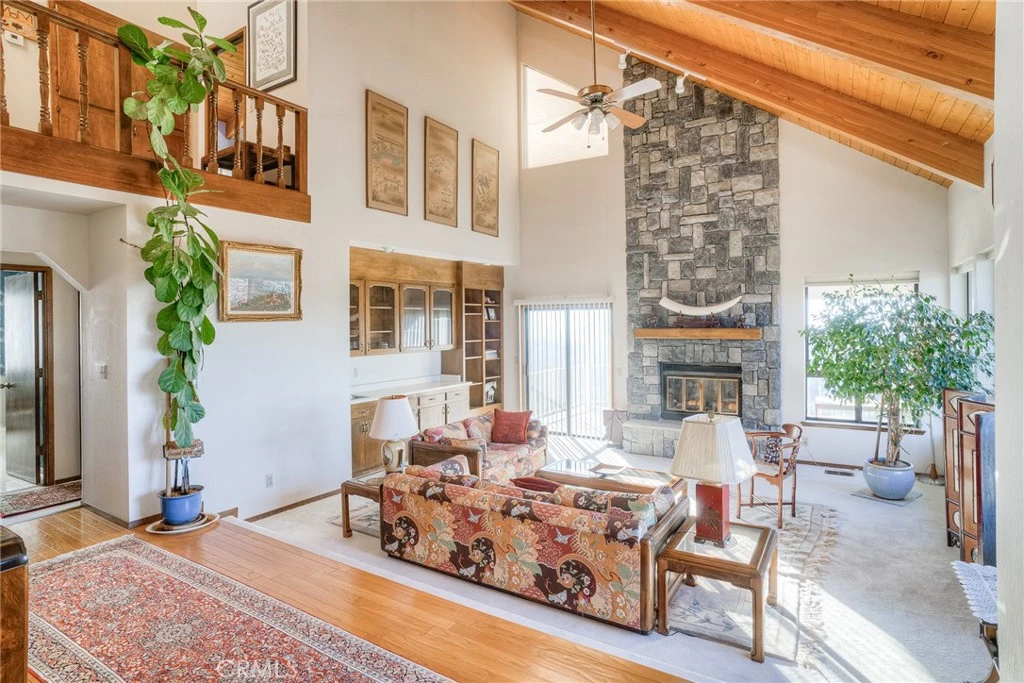 Interior 3
