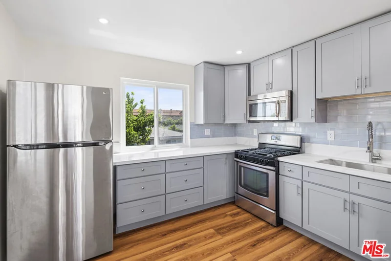 4622 W 149th Street