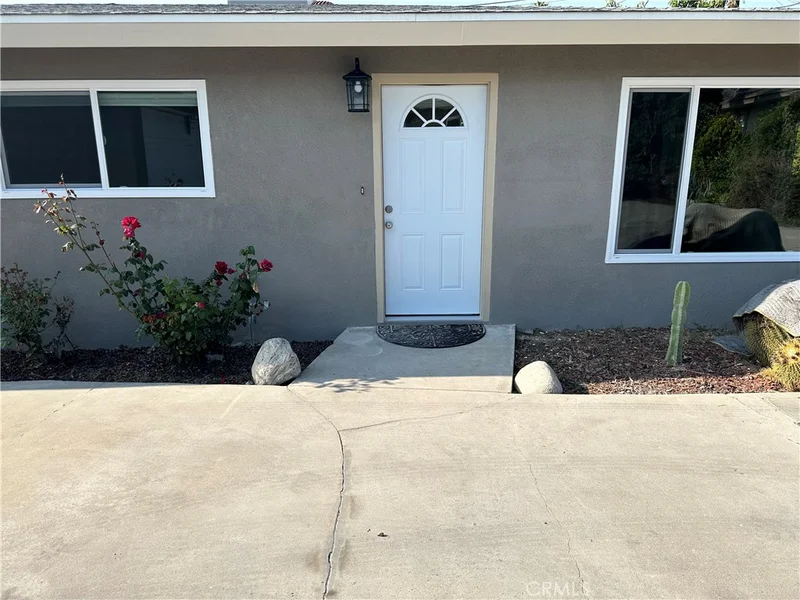 24450 University Avenue photo 2