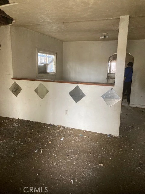 Interior 4