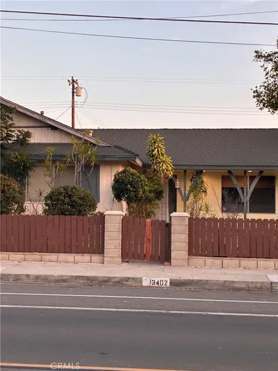13402 Lampson ave
