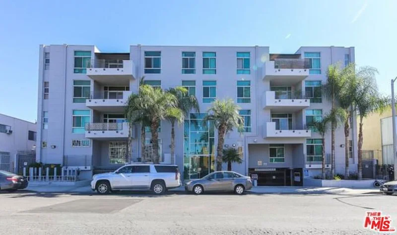 332 S Oxford Avenue 201