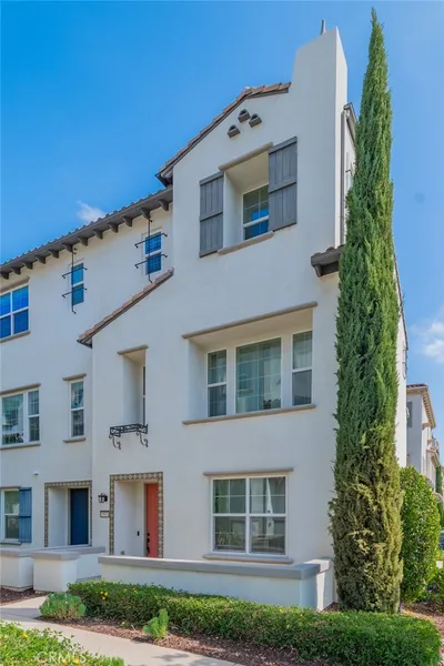 15926 Ellington