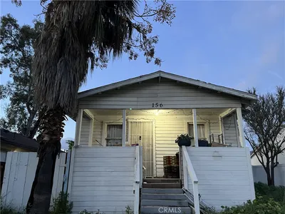 156 E Court