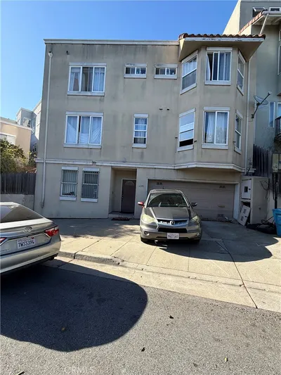 228 Hester
