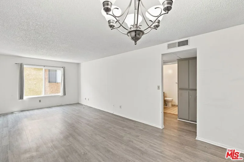 3600 Bagley Avenue 102