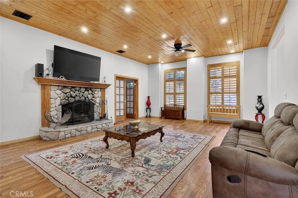 Interior 1