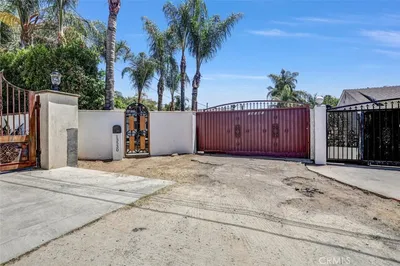 13530 Beaver Street photo 2