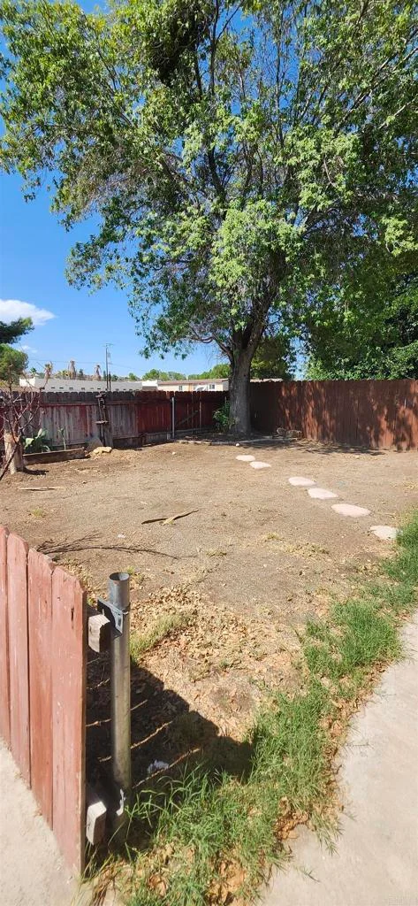 Photo 2 of 44524 Calexico Street