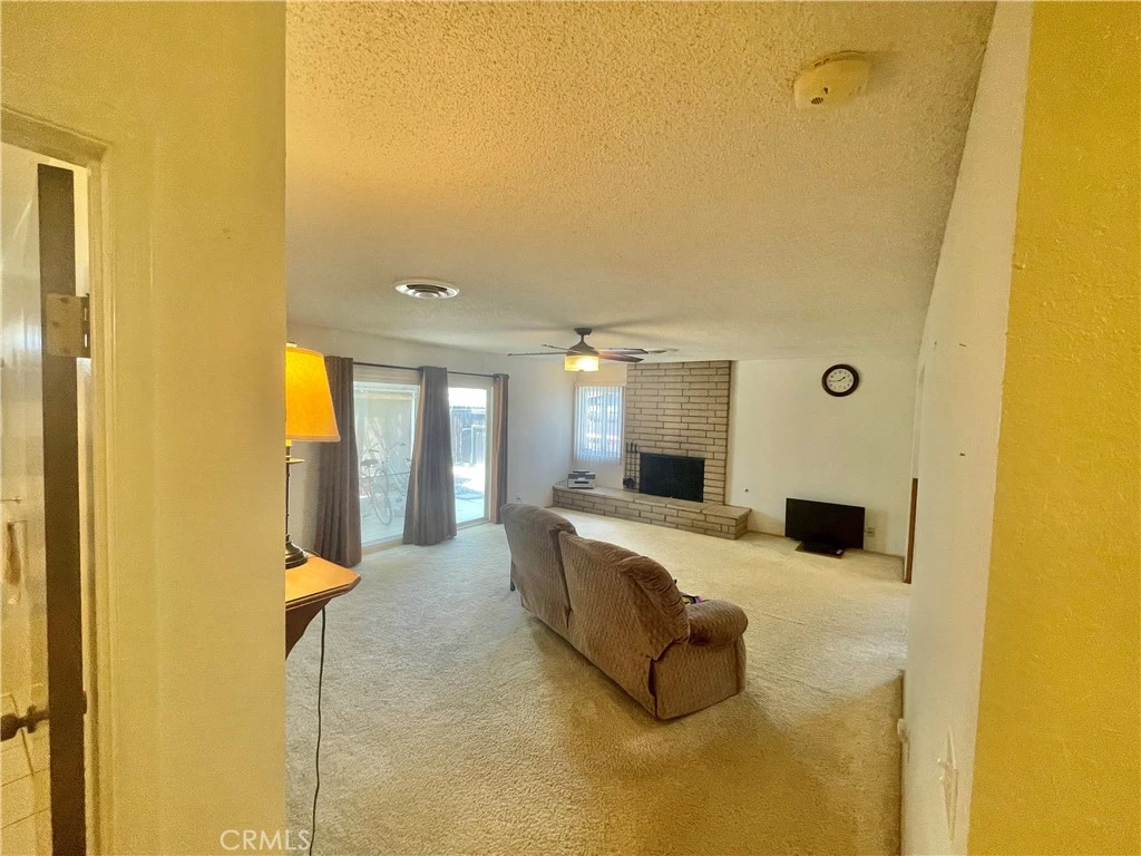 Interior 4