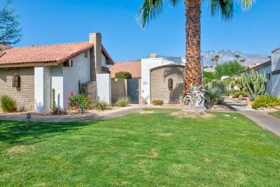 2367 W Miramonte Circle C