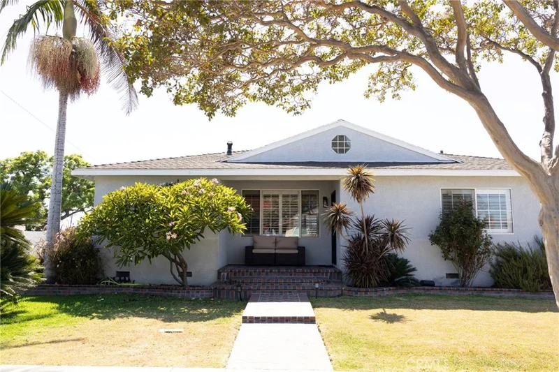 11527 Homeland Avenue