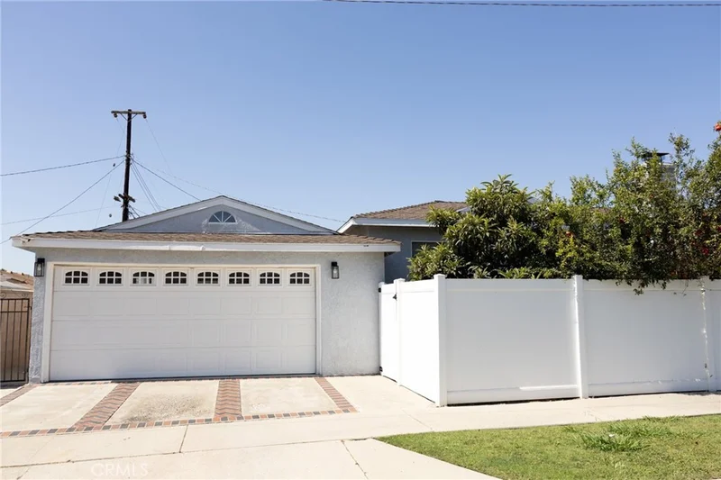 11527 Homeland Avenue photo 2