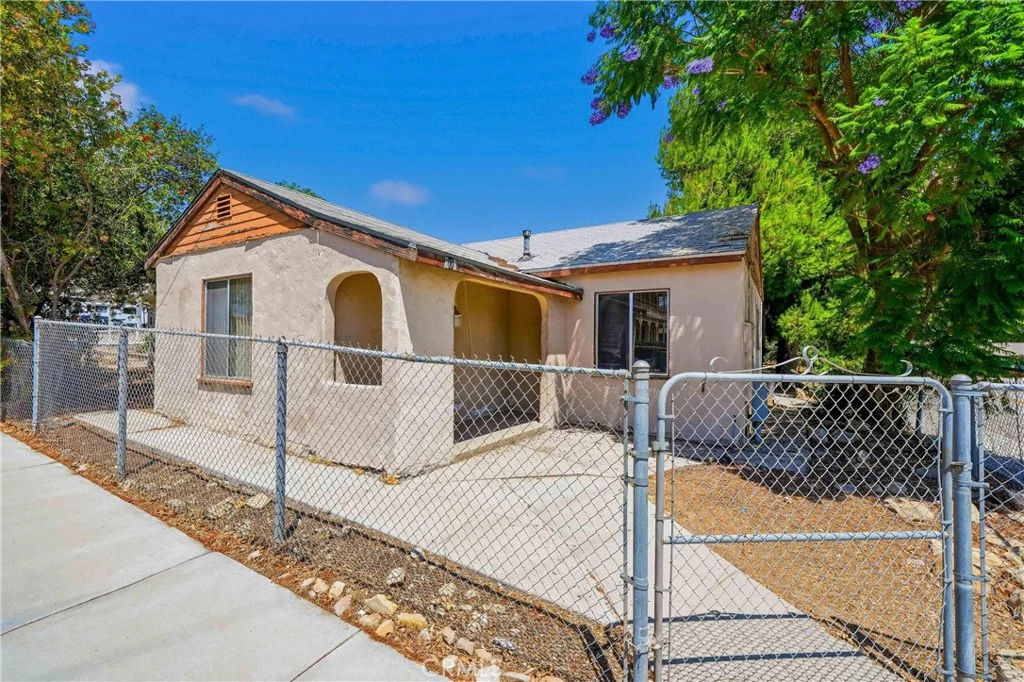 Interior 2