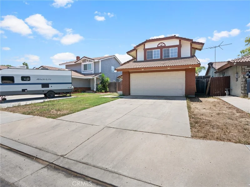 Photo 2 of 137 Elmtree