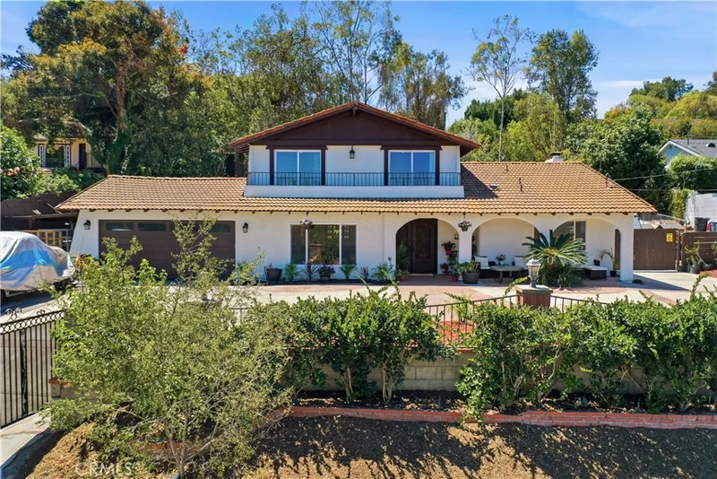 12781 Barrett photo 2