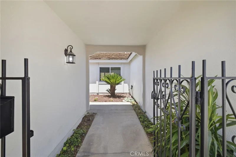 Photo 2 of 535 Passiflora Drive