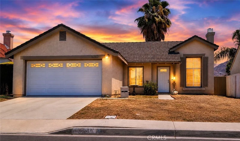 16362 Avenida De Loring