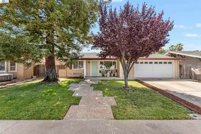 5253 Iris Way