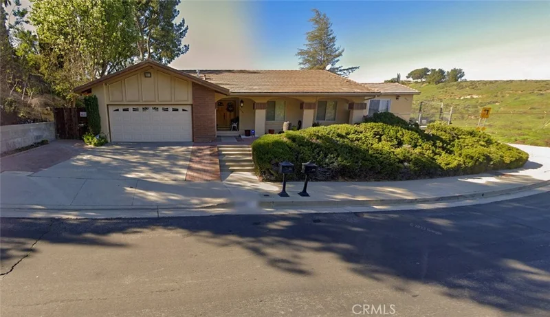 9019 9021 Farralone Avenue