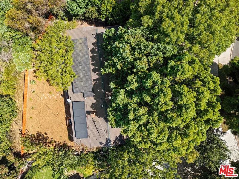 9149 Hillsboro Drive photo 2
