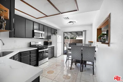 37603 Melton Avenue photo 2