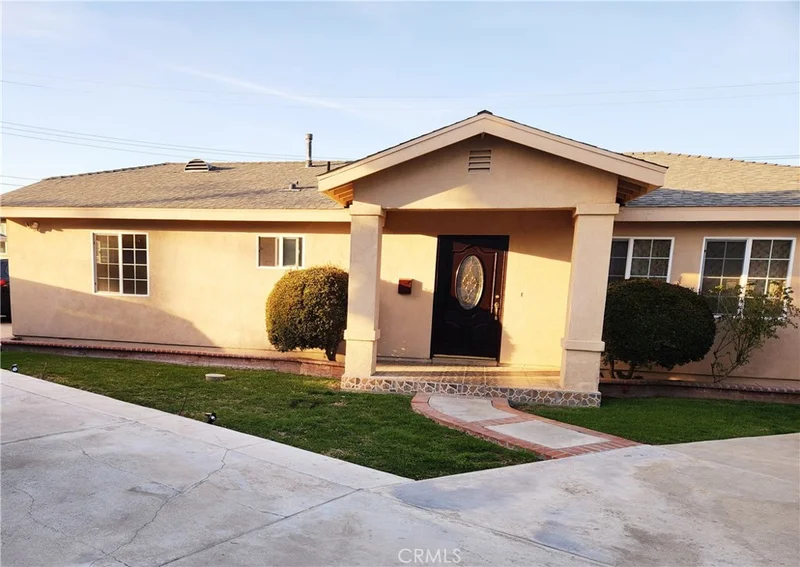 2203 Robruce
