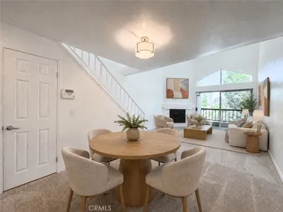 21500 Burbank 328