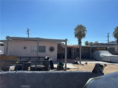 6925 Manzanita