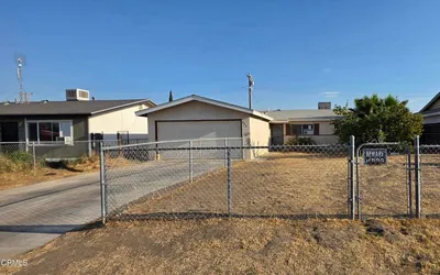 423 Helen Way photo 2