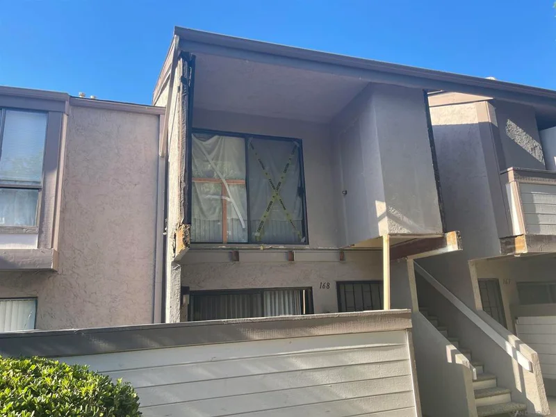 9109 Village Glen 268
