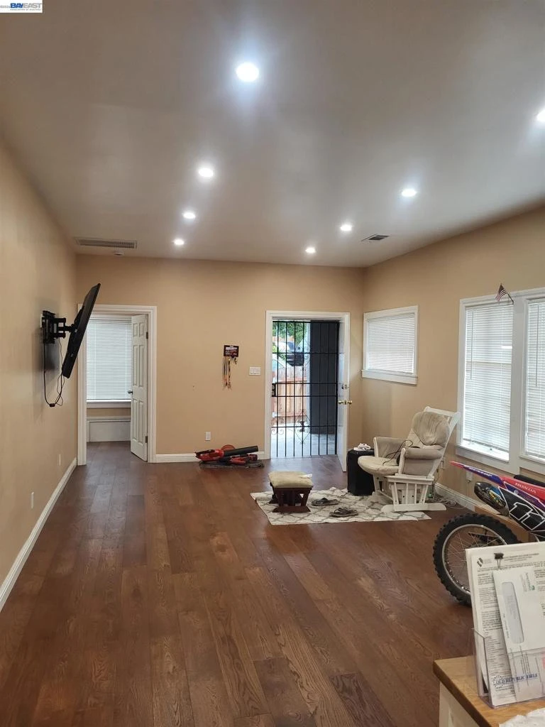 Interior 1