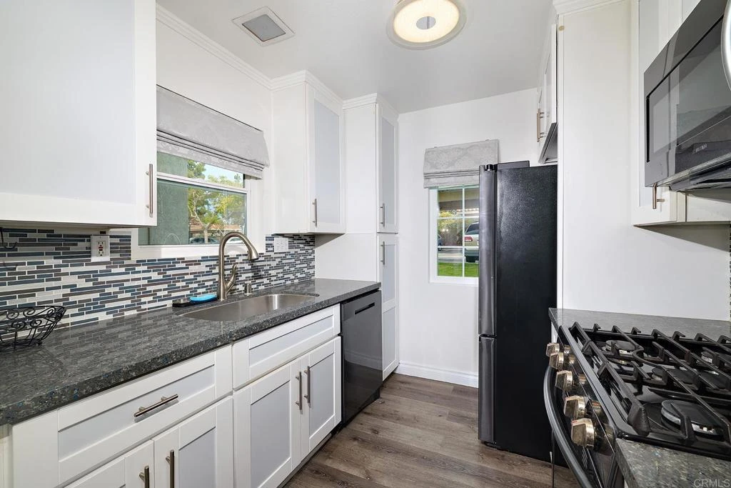 Photo 6 of 10868 Aderman Avenue