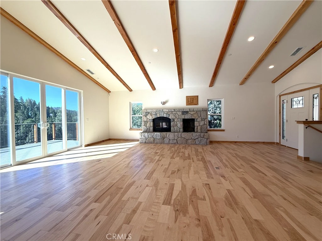 Interior 3