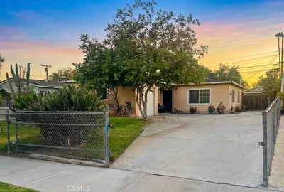 1646 S Monterey