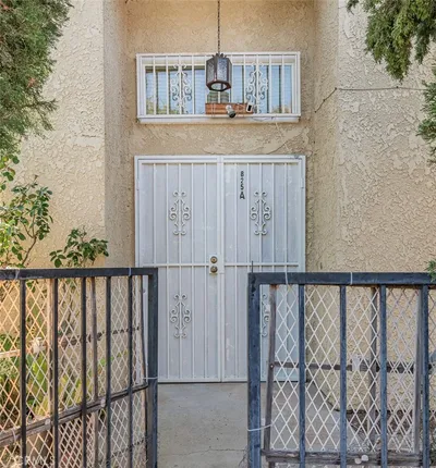 825 E Newmark Avenue A photo 2