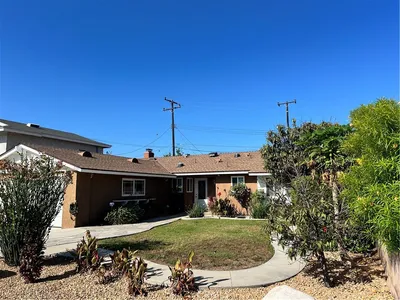 2125 Edmore photo 2