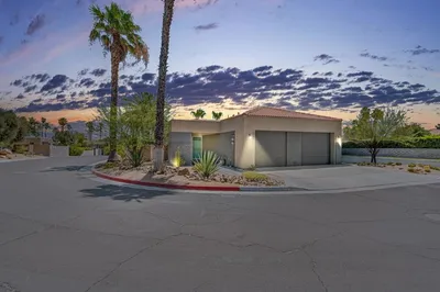 1541 Sunflower Court N photo 2