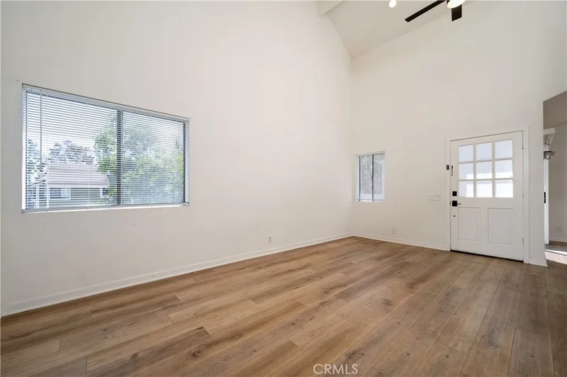 25 Clover Lane 359 photo 2