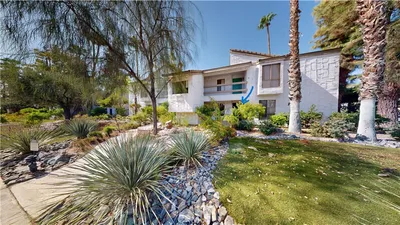 5205 E Waverly Drive 91