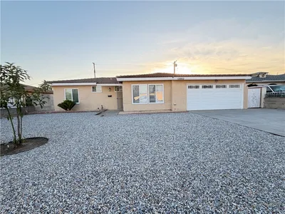 12660 Yorba