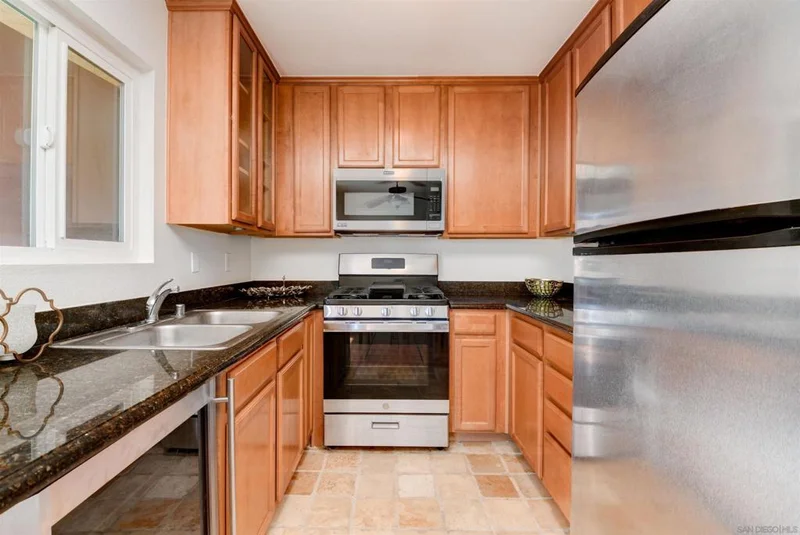 526 Calle Montecito 140