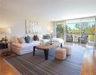 6526 Ocean Crest A215