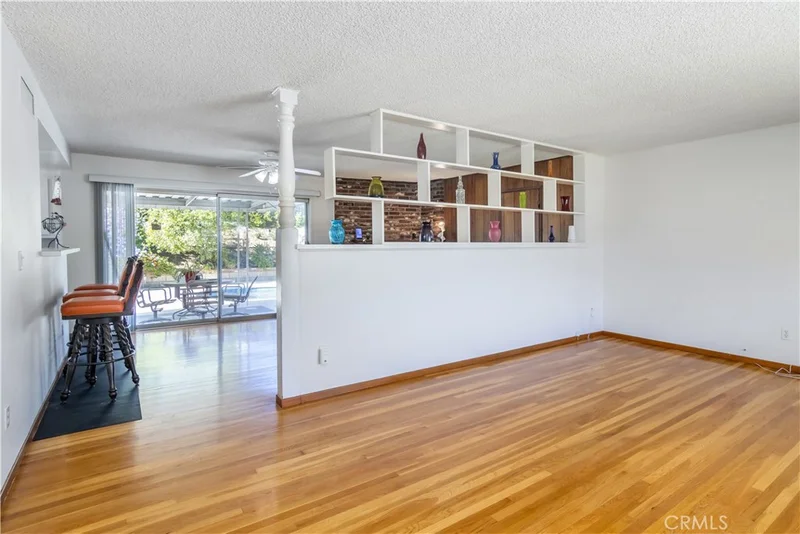Photo 2 of 11543 Swinton Avenue