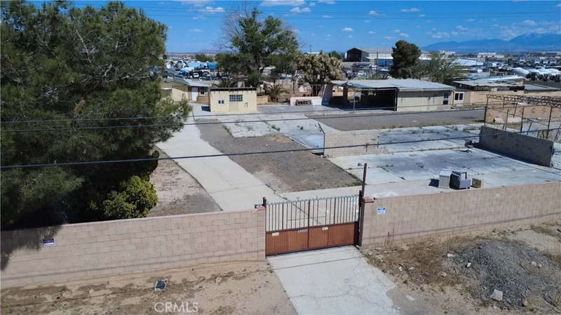 42336 5th Street E photo 2